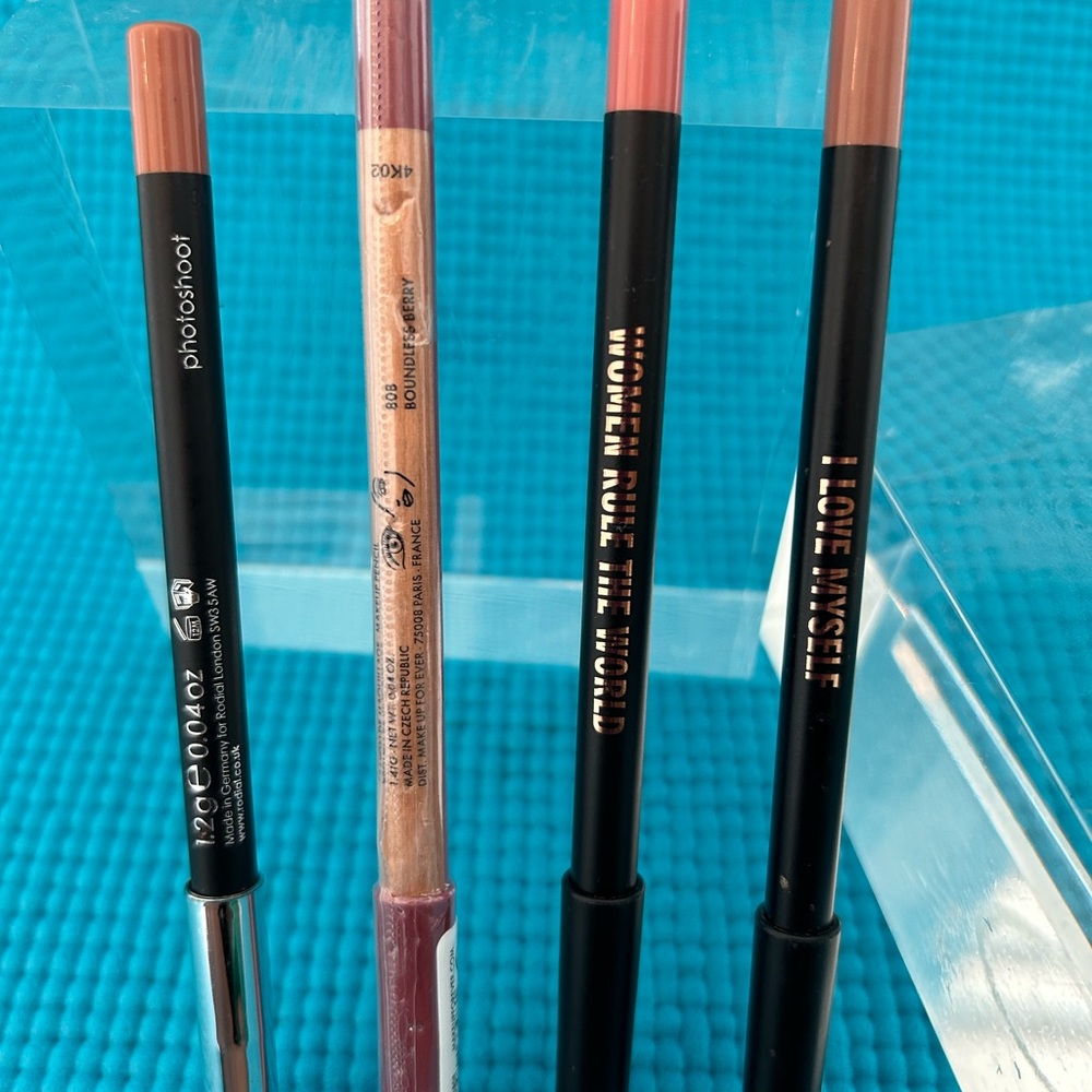 SUPER SALE!! GET ALL 4 LIP LINERS Name Brands - Picture 3 of 6